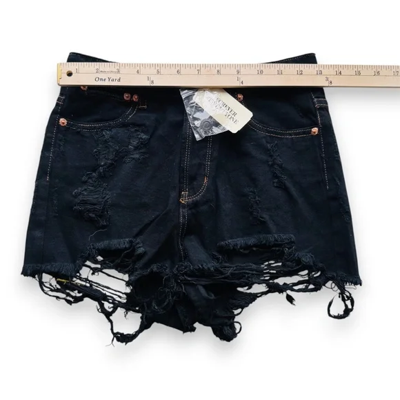 FOREVER 21 Black Distressed Frayed Hem Denim Shorts Size S NWT - Picture 4 of 6